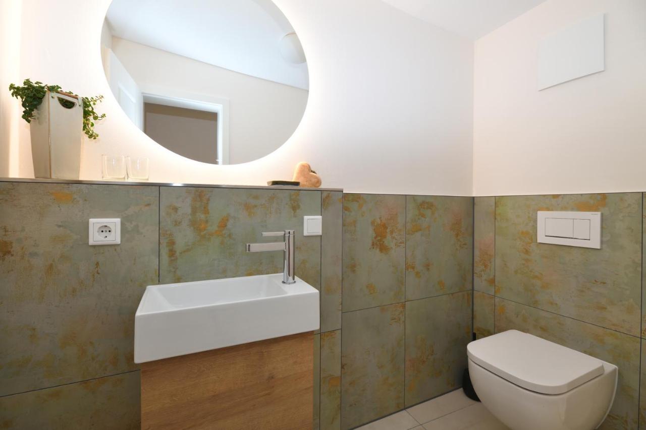 Das Schiefe Haus- Wohnung "Nibelungen" Heppenheim  エクステリア 写真